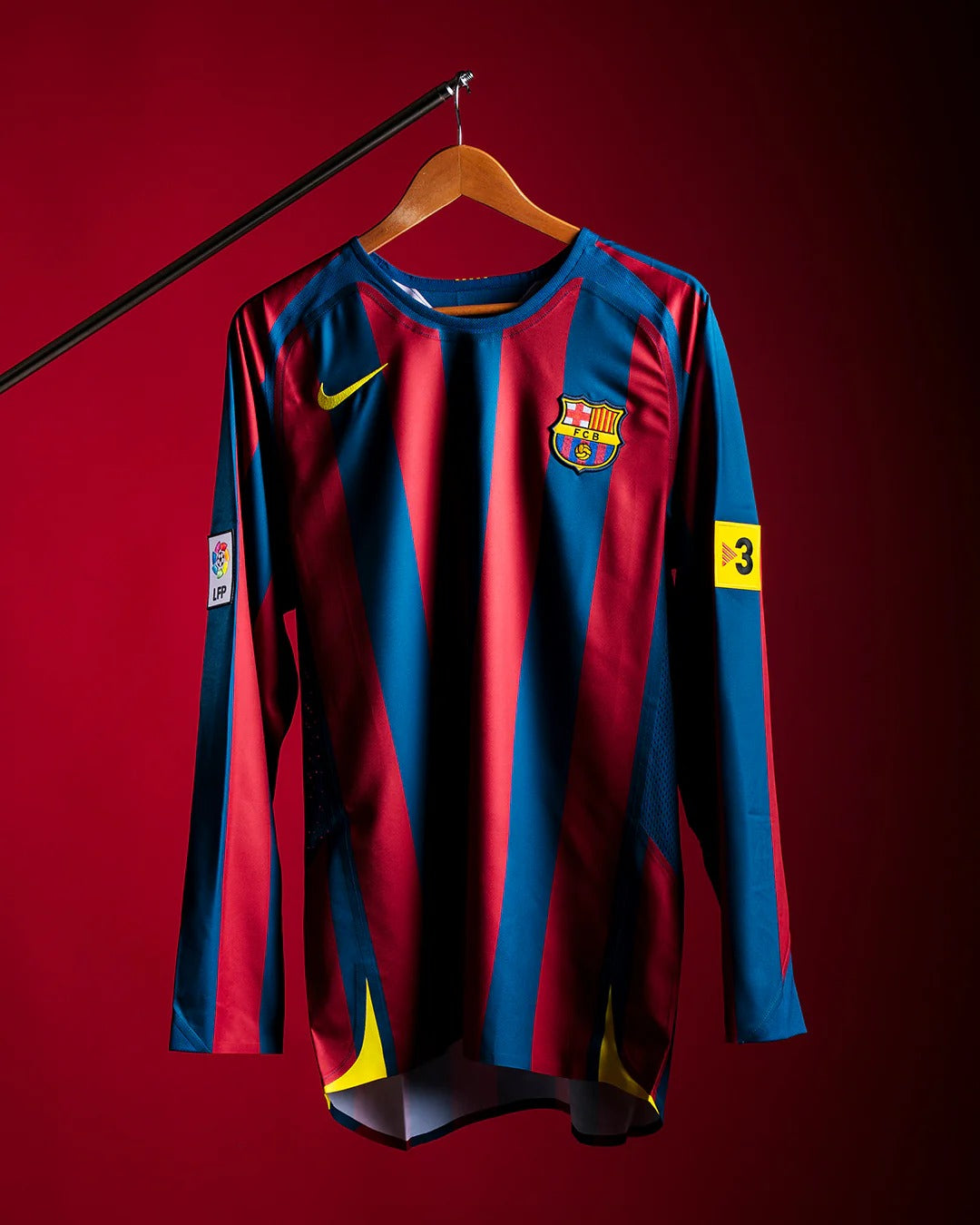 RONALDINHO #10 Barcelona 2005/06 Reissue Jersey