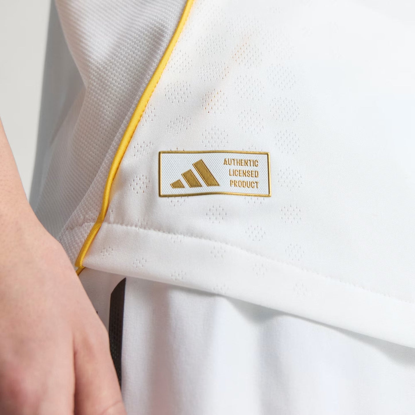 Real Madrid Player Jersey Home 2025/26