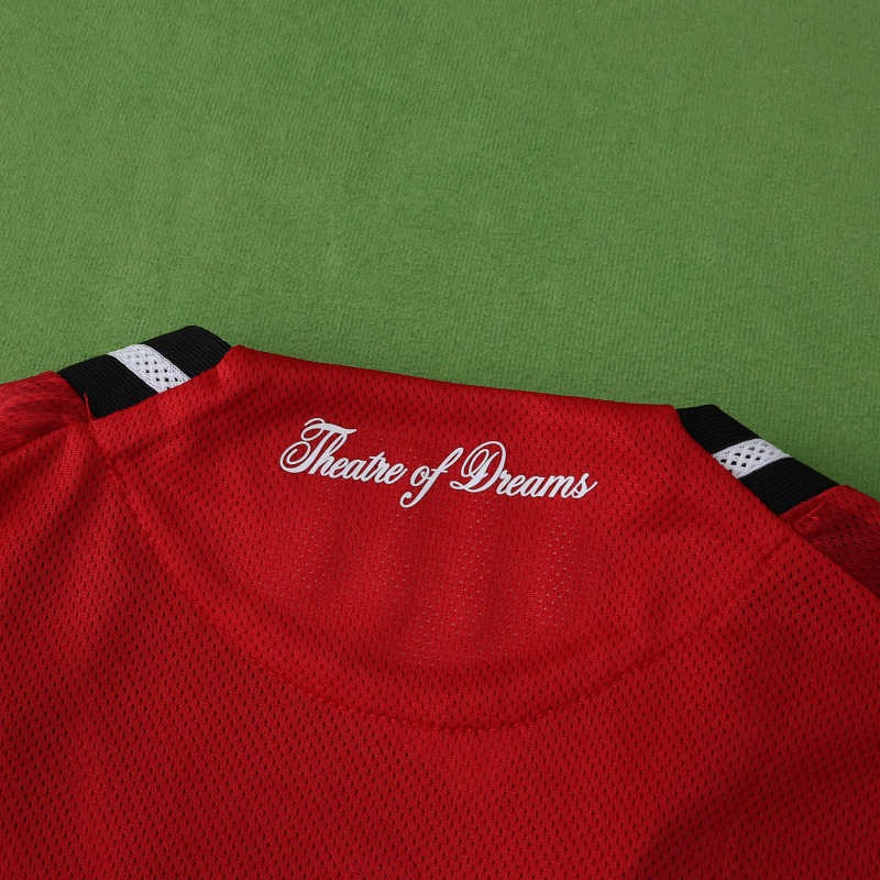 Manchester United Player Jersey Home 2025/26